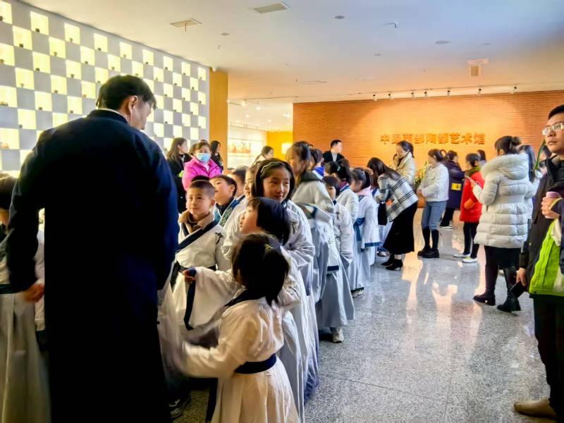 文化赋能：共和县魔创文旅挖掘城市文化资源的实践探索